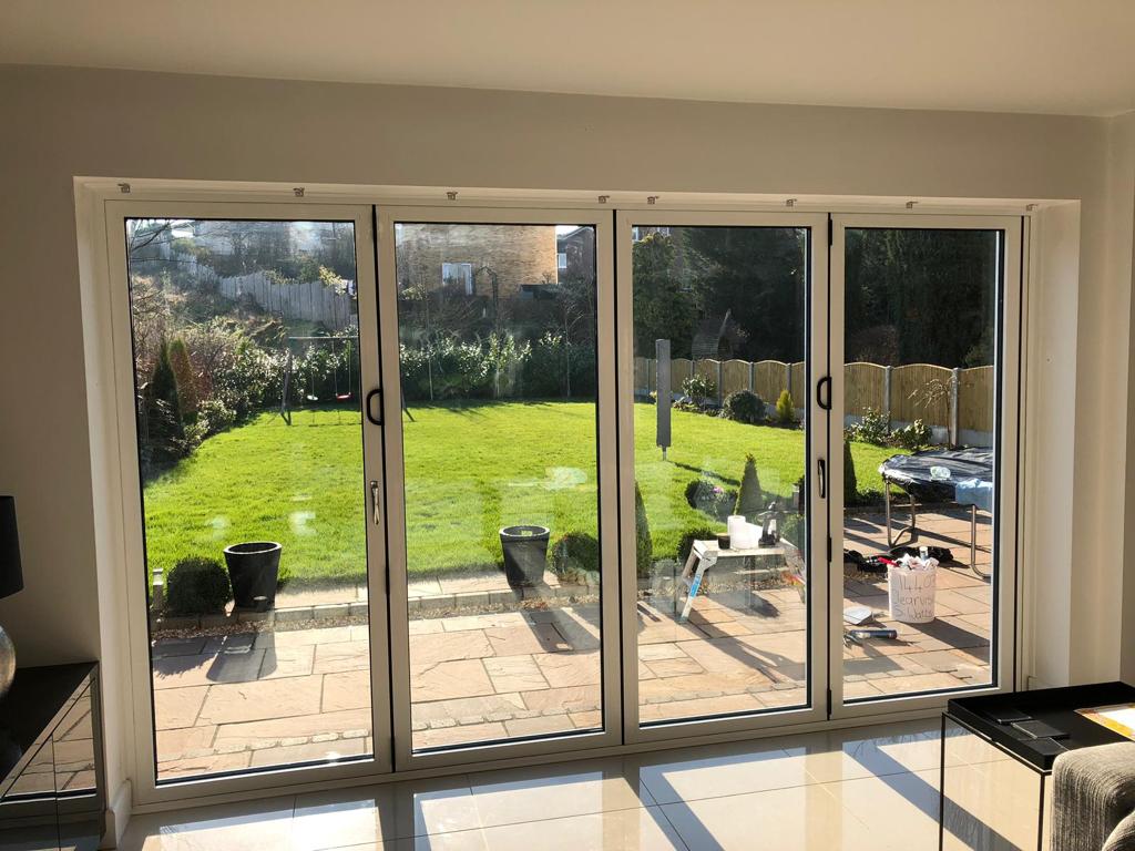 White Aluminium Bifolding Door - 4500mm x 2100mm - All Folding to the Right | 4-4-0